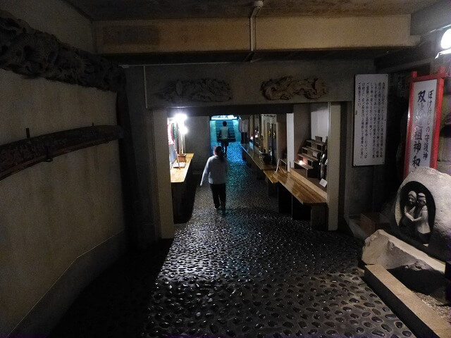 大山阿夫利神社の中には「地下道」がある！