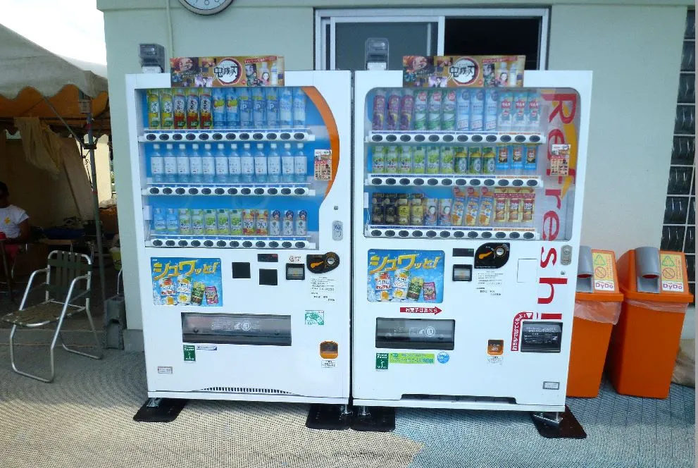 飲み物の自動販売機
